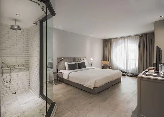 Once Hotel