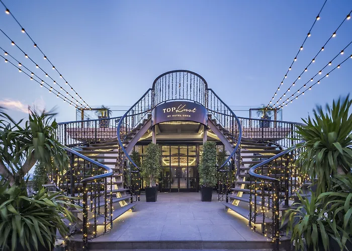 Hotel Once 4*