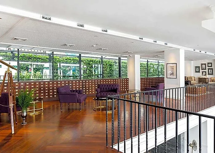 Once Hotel